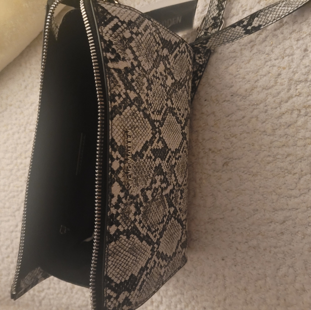 Purse - Picture 2 of 2